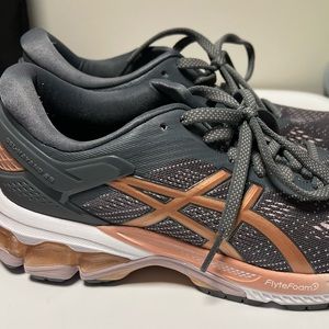 Asics Gel-Kayano 25